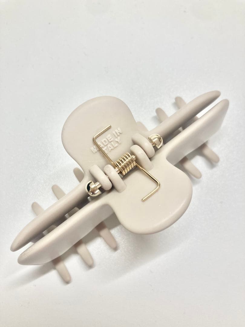 UNDO HAIRWARE No.4クロークリップ Sandstone