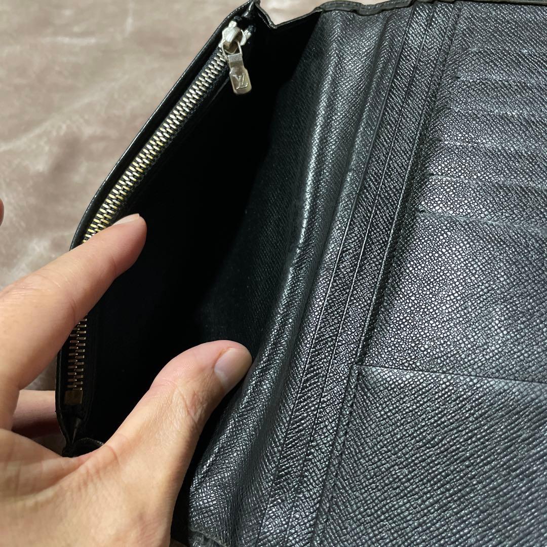 ルイヴィトン エピ 長財布 二つ折り ノワール(黒)