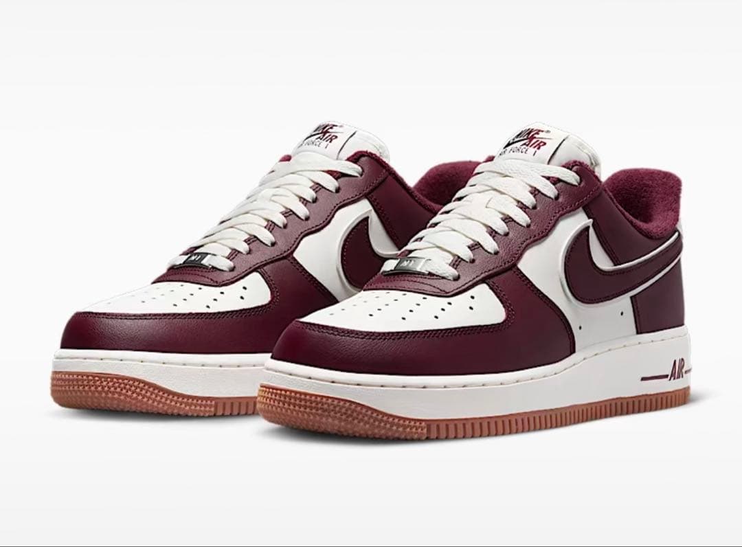 靴 NIKE AIR FORCE 1 Low College Pack