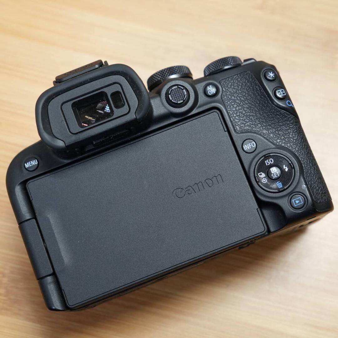 Canon EOS R10 ボディ 動作確認済み キタムラ中古保証残り有り