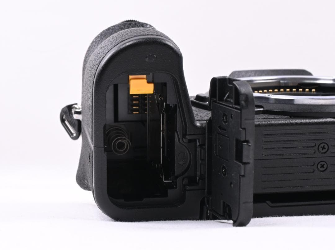 【美品】 ニコン Nikon Z50 ボディ