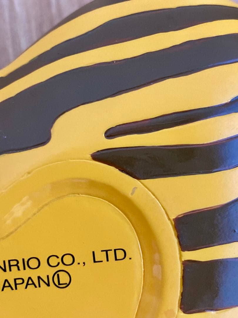 希少 サンリオ ハローキティ ハート型小物入れ ヒョウ柄キティちゃん2002年