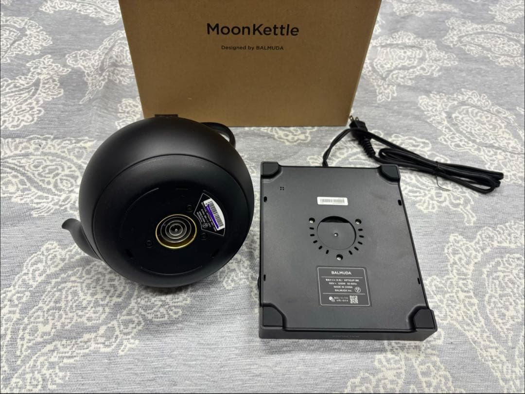 バルミューダ　ジャンク　MoonKettle 電気ケトル ムーンケトル　黒