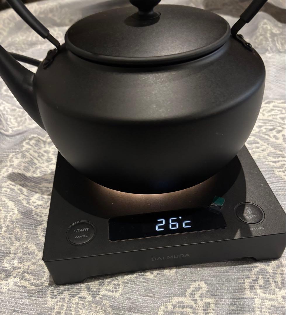 バルミューダ　ジャンク　MoonKettle 電気ケトル ムーンケトル　黒