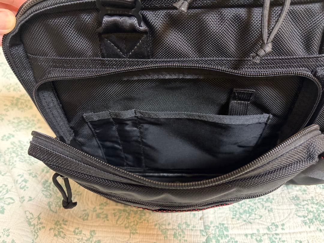 BRIEFING A4ライナー BLACK