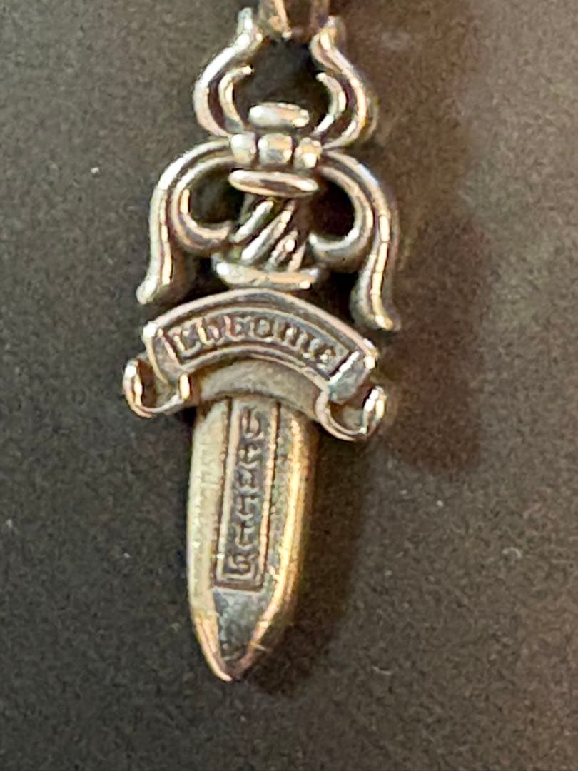 ア*ク様 クロムハーツ　ダガーチャーム