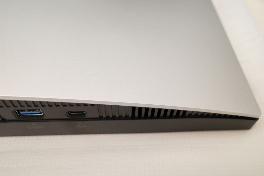 DELL U2723QX 27インチ4Kモニタ