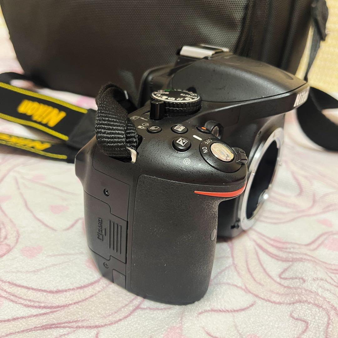 Nikon D5200 ダブルズームキット ブラック