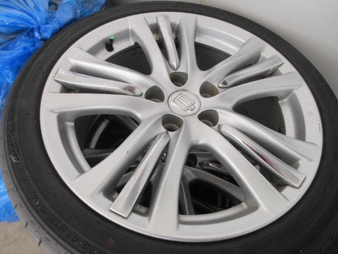 レクサス　GS　GS450h　純正　ホイール　１８インチ　４本　タイヤ付き