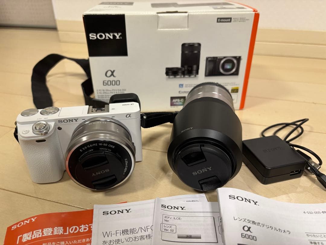 【Webb leen】SONYα6000ダブルズームレンズキット（白）