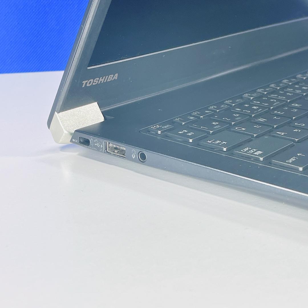 すぐ使える✨Corei7✨小型軽量＆高速SSD✨Win11東芝カメラ付ノートPC