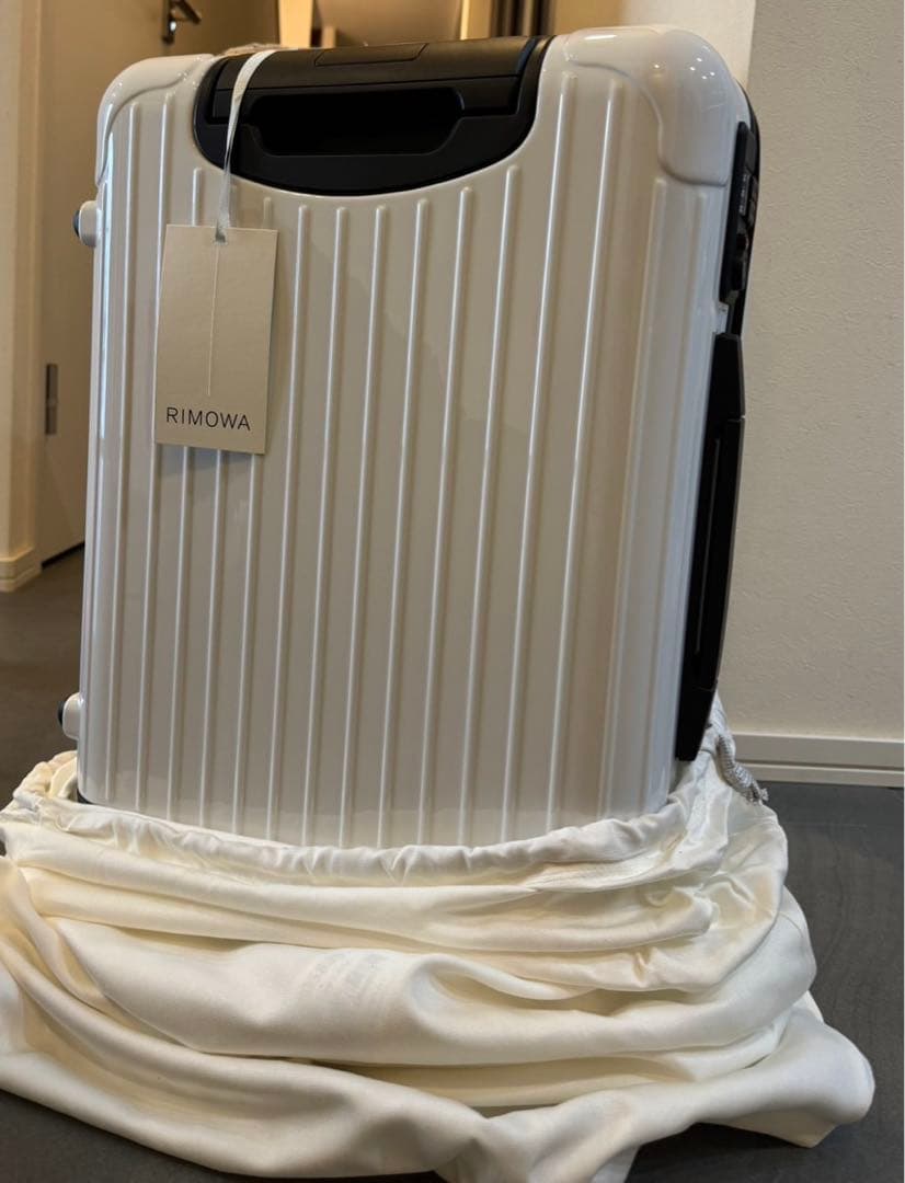 新品未使用:Rimowa×Porscheキャリーケース32L