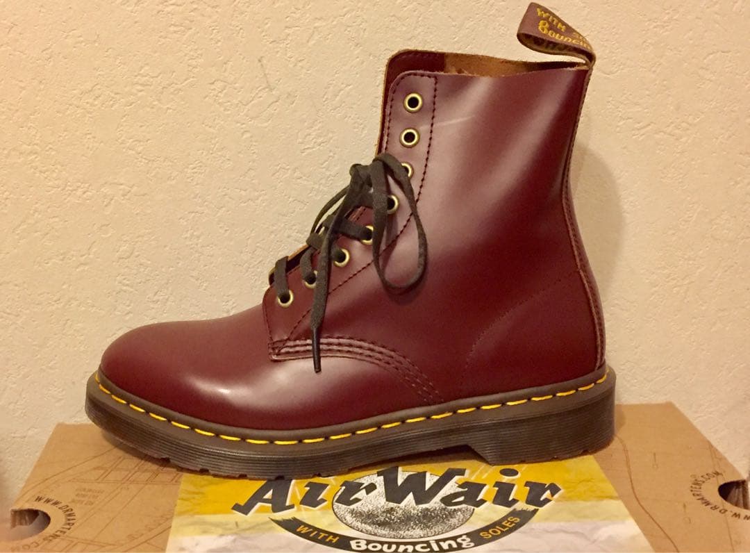 ドクターマーチン　Dr.Martens レザー ブーツ 8ホール　ボルドー