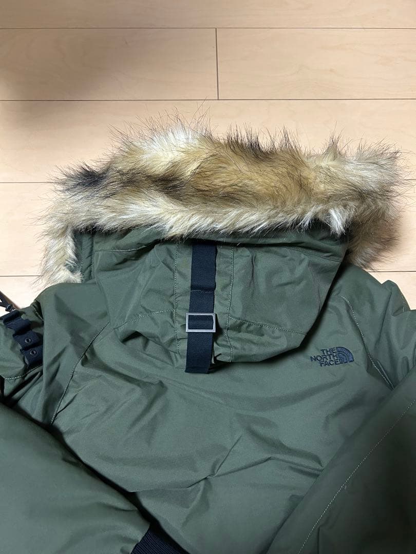 THE NORTH FACE ノースフェイス　フード付きダウンジャケット