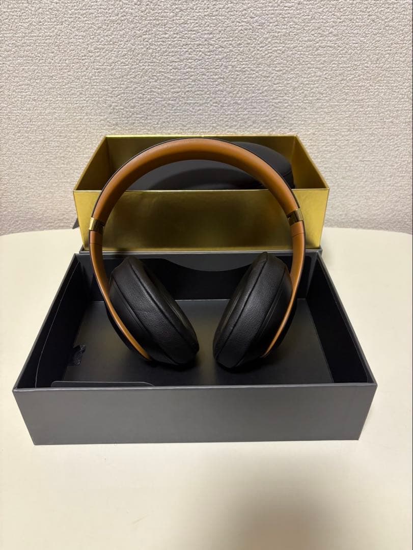 Beats Studio3 Wireless ブラック/ゴールド
