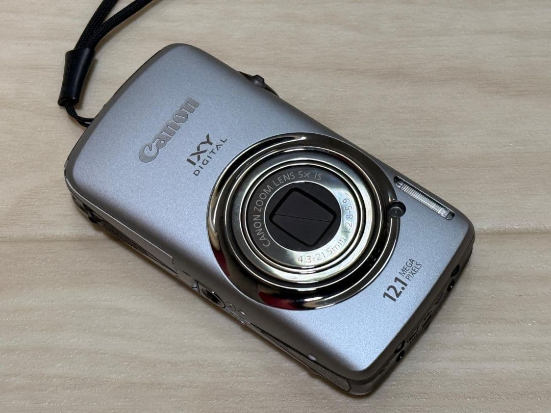 Canon IXY Digital 12.1メガピクセル PC1437