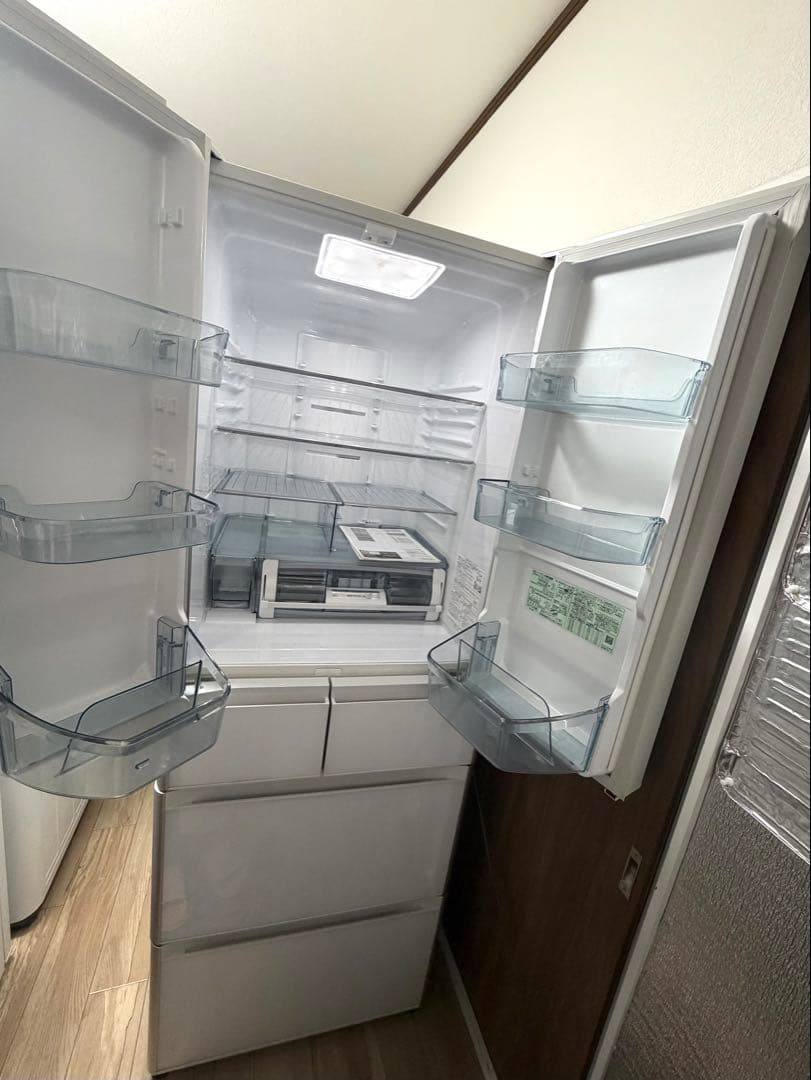 日立 ホワイト 冷蔵庫 LED照明付き