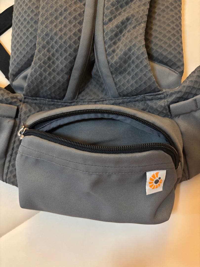 エルゴベビー　　OMNI Breeze (オムニブリーズ)