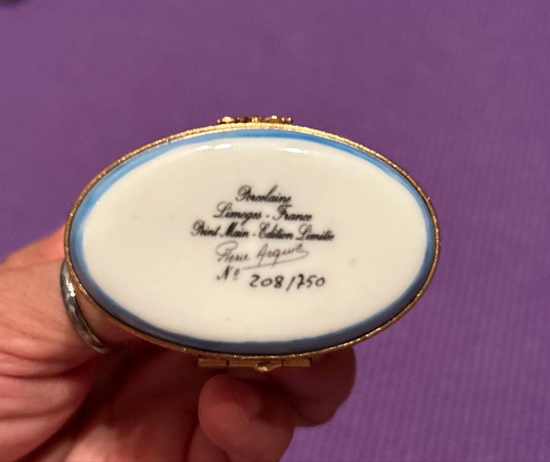 リモージュカエルの王子様小物入れ