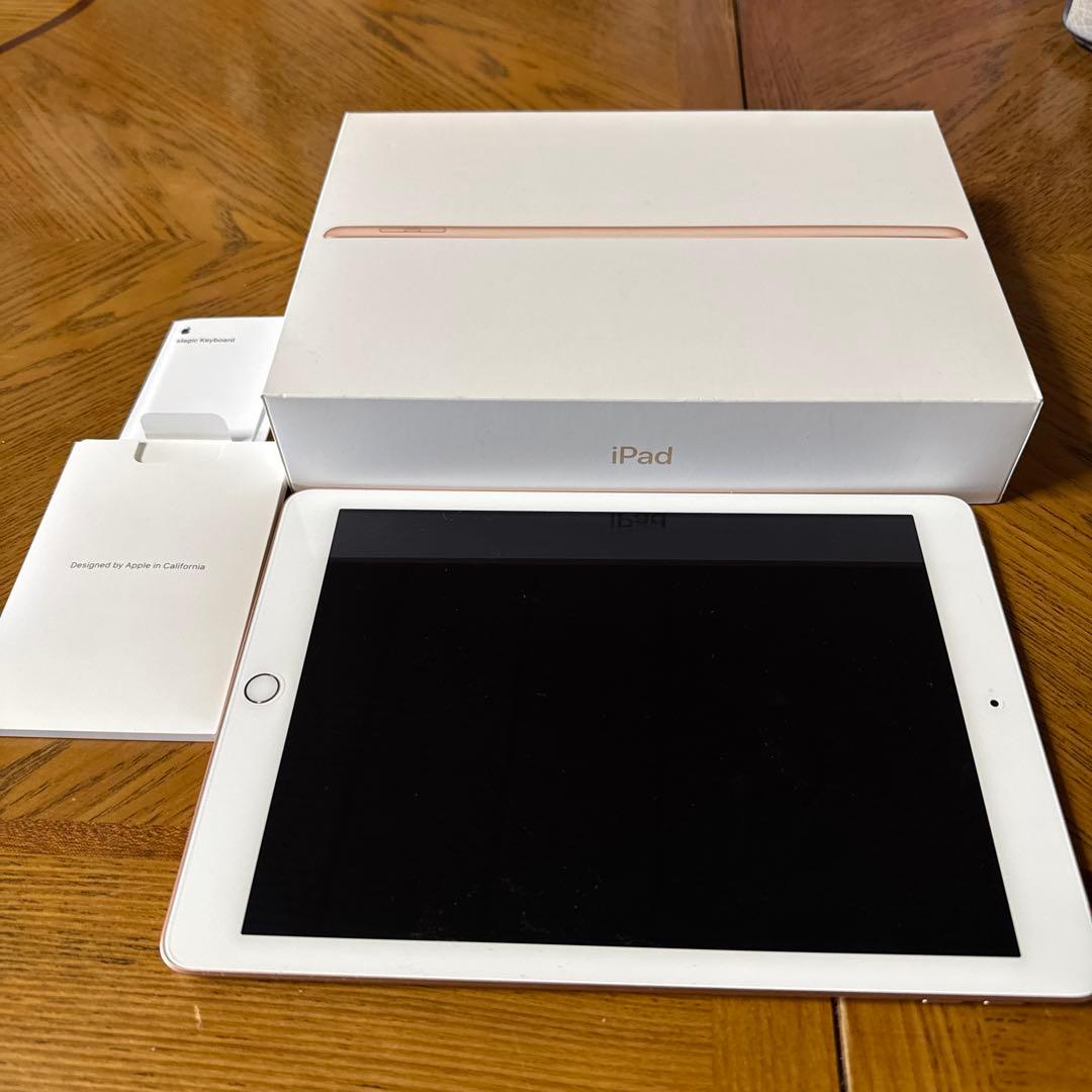 iPad本体 iPad (6th Generation)