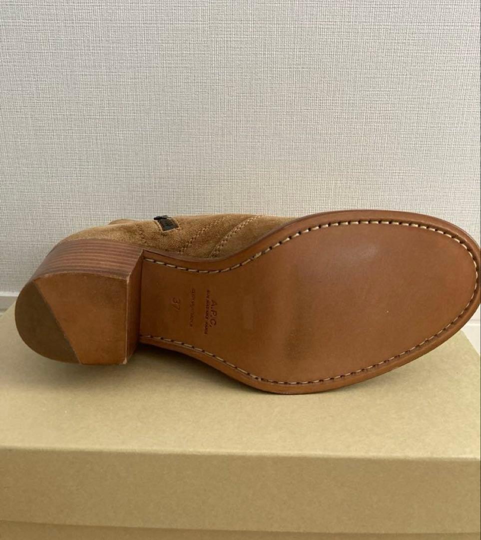 新品未使用　A.P.C. スエードショートブーツ　37 ワンピースコーデにも