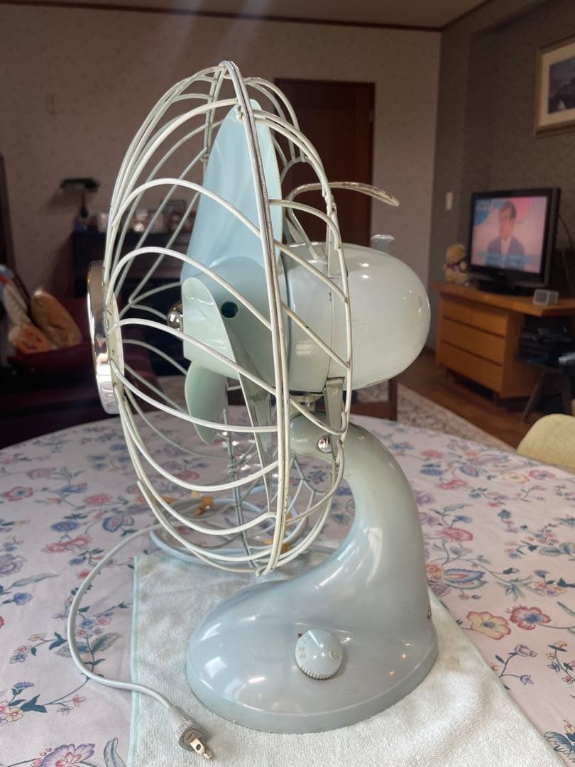 50's レトロ　戦闘機の羽根　エアーインテークイメージ　日立　扇風機　完璧稼働