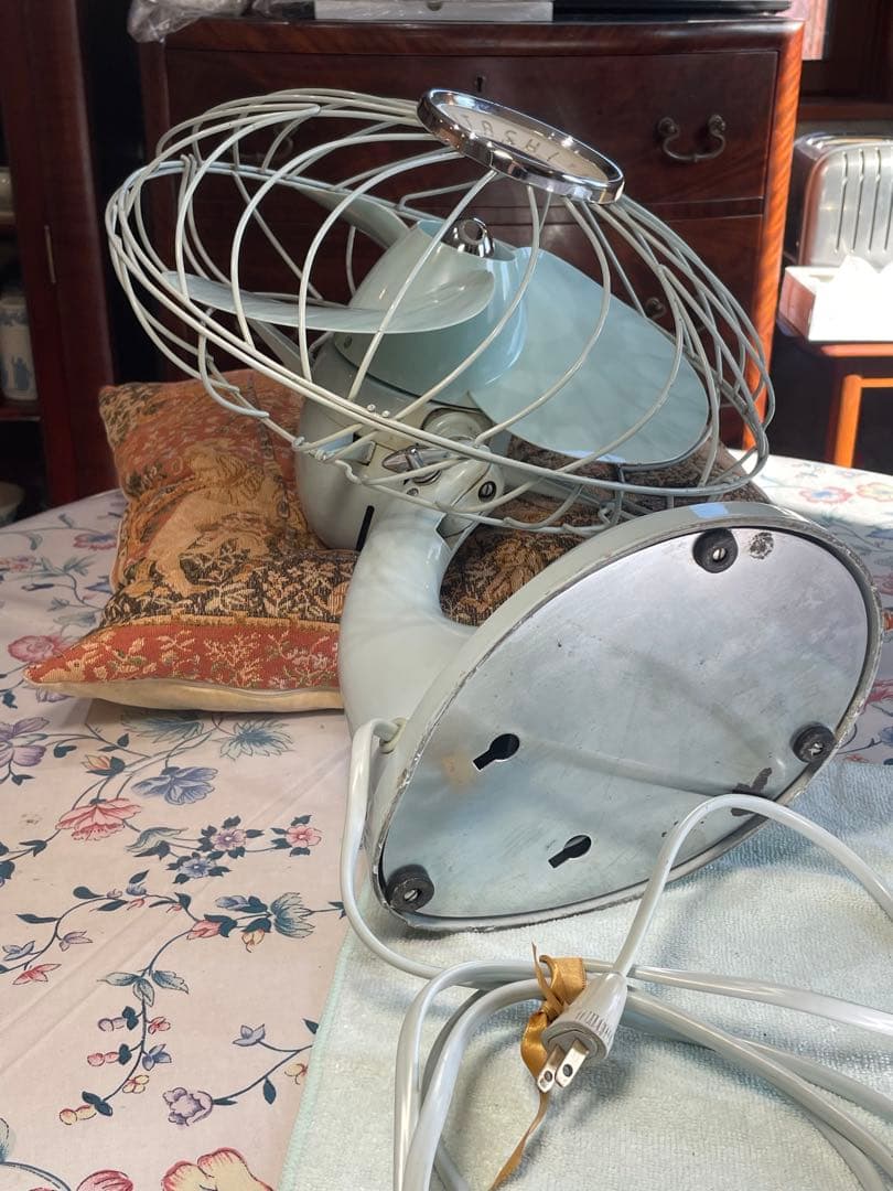 50's レトロ　戦闘機の羽根　エアーインテークイメージ　日立　扇風機　完璧稼働