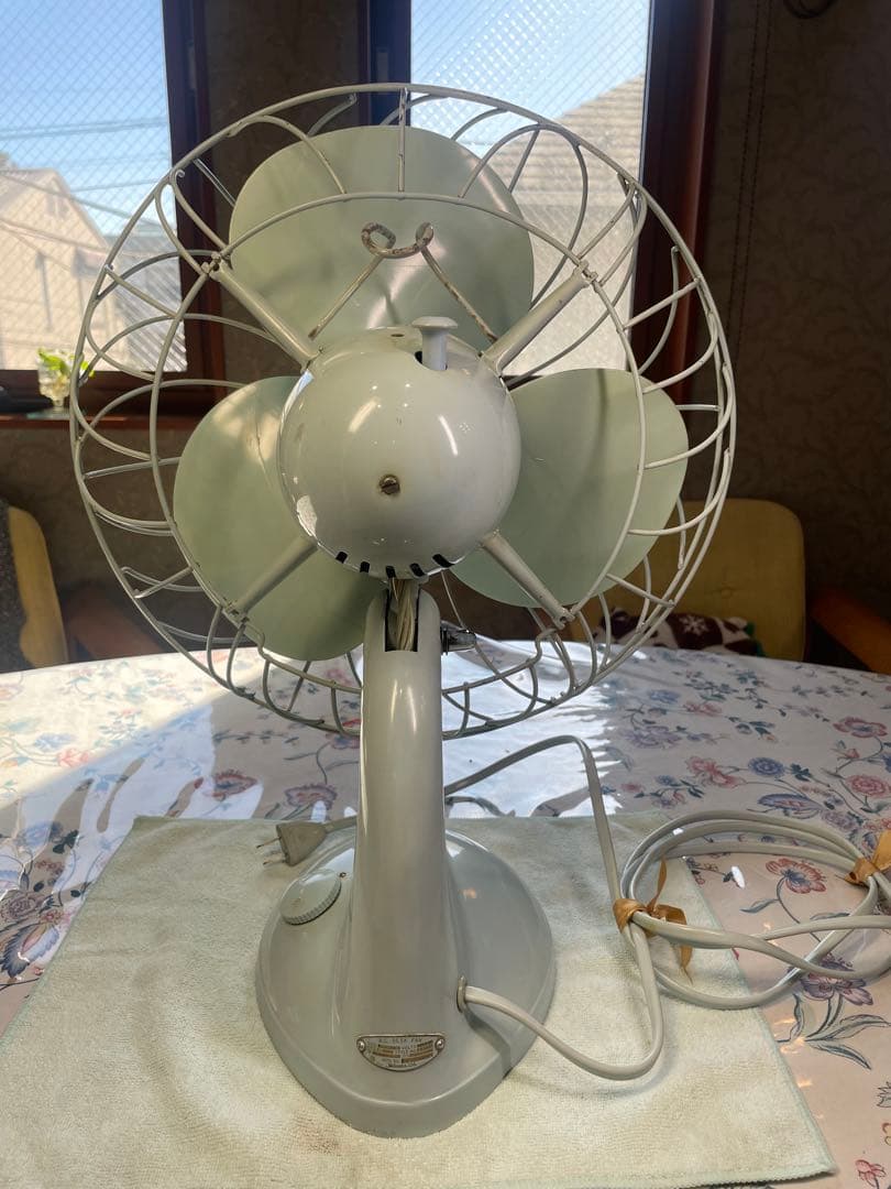 50's レトロ　戦闘機の羽根　エアーインテークイメージ　日立　扇風機　完璧稼働