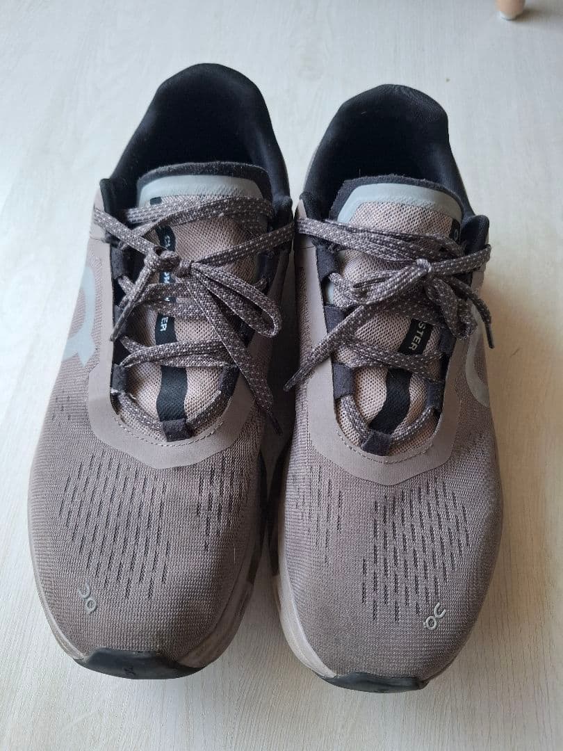 On Cloudmonster グレー 半年程使用