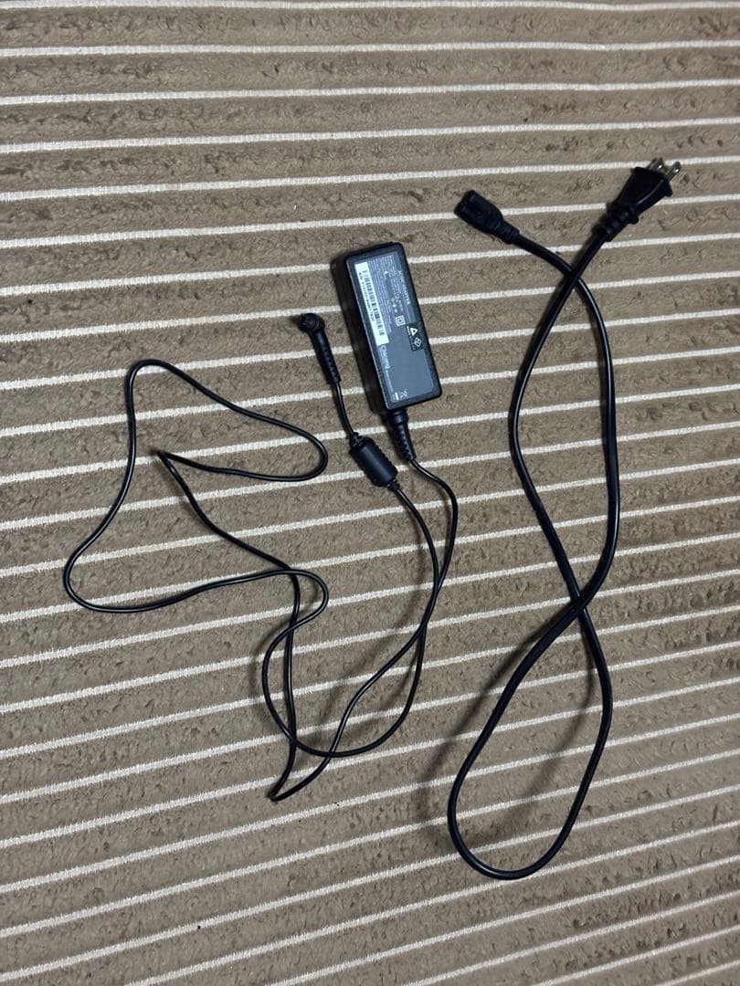 【ジャンク】Core i7 / RAM16GB /バッテリー故障 動作確認済み