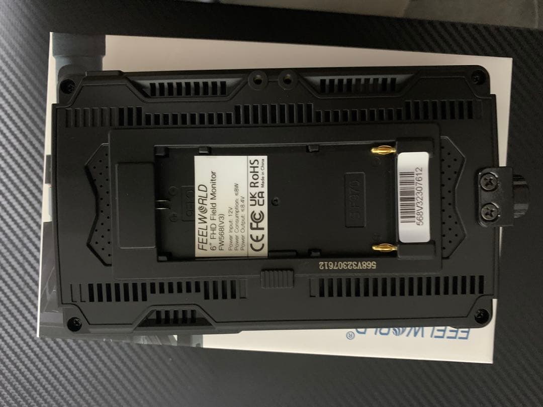 Feelworld FW568 液晶モニター