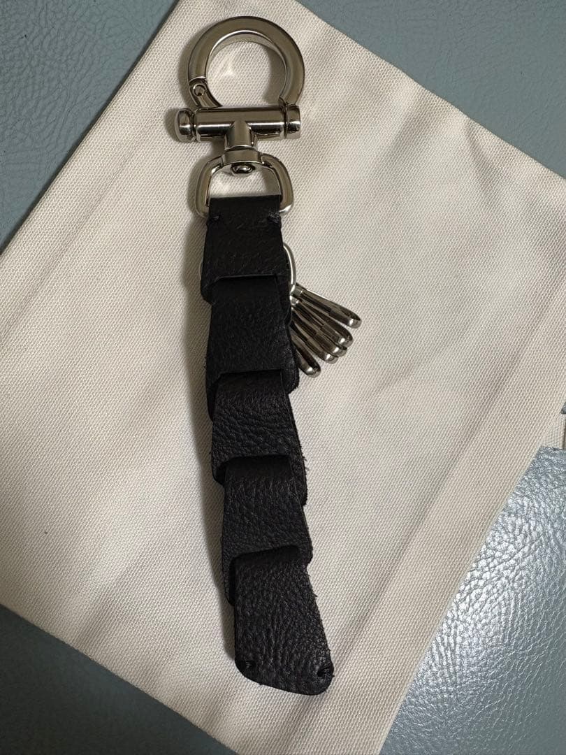 ねこさばとらLlife LEATHER KEY CHAIN ブラック