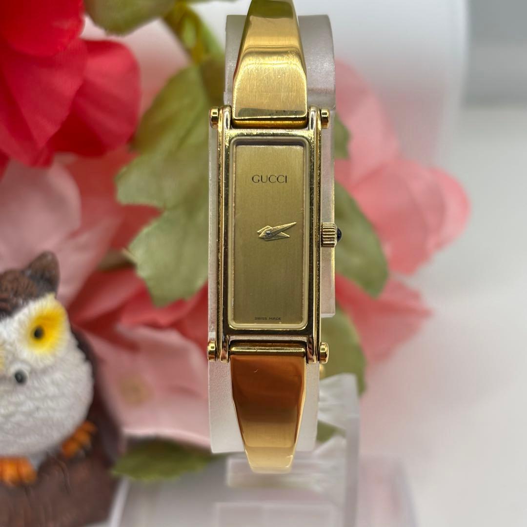稼働品☆箱付　GUCCIグッチ　1500 ゴールド　金文字盤　レディース腕時計