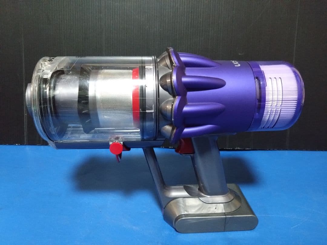 人気機種！状態良好！！dyson‼️デジタルスリムフィラフィ SV18⑤