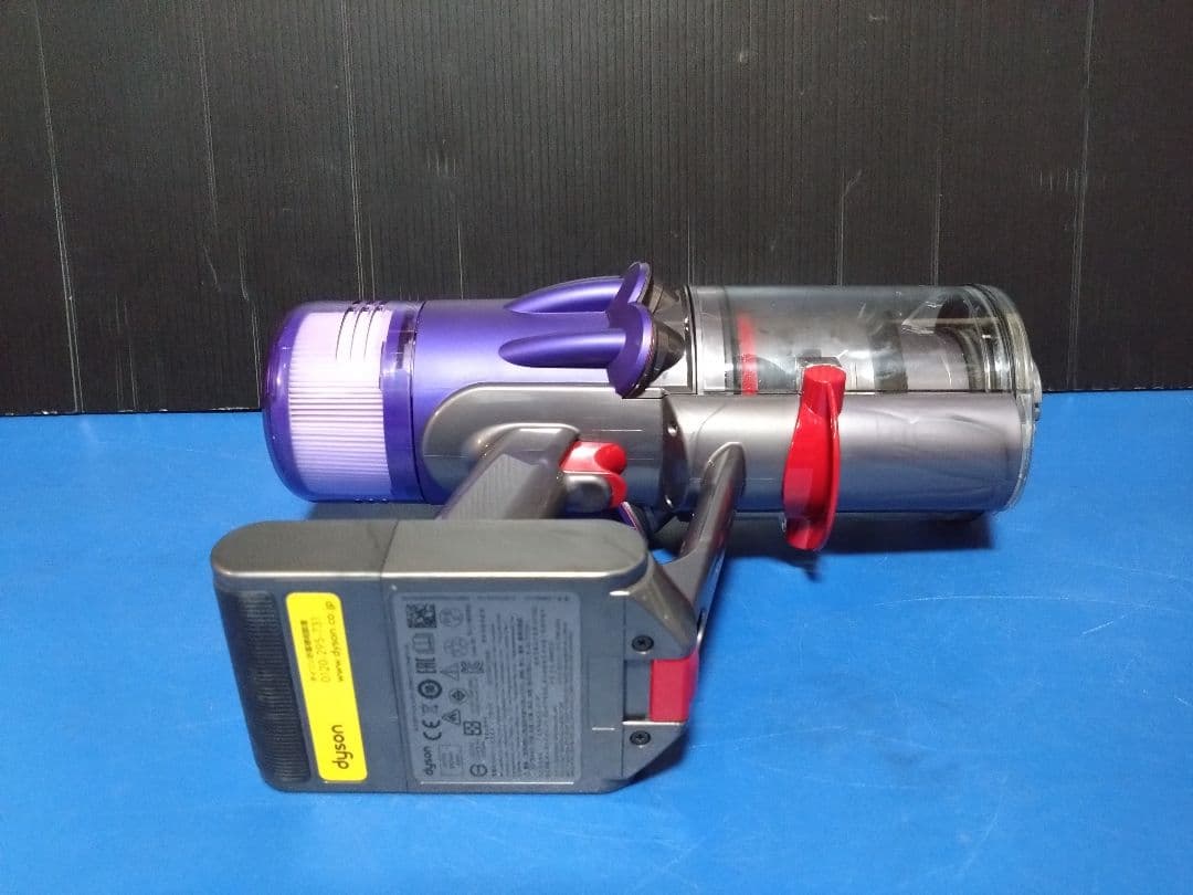 人気機種！状態良好！！dyson‼️デジタルスリムフィラフィ SV18⑤