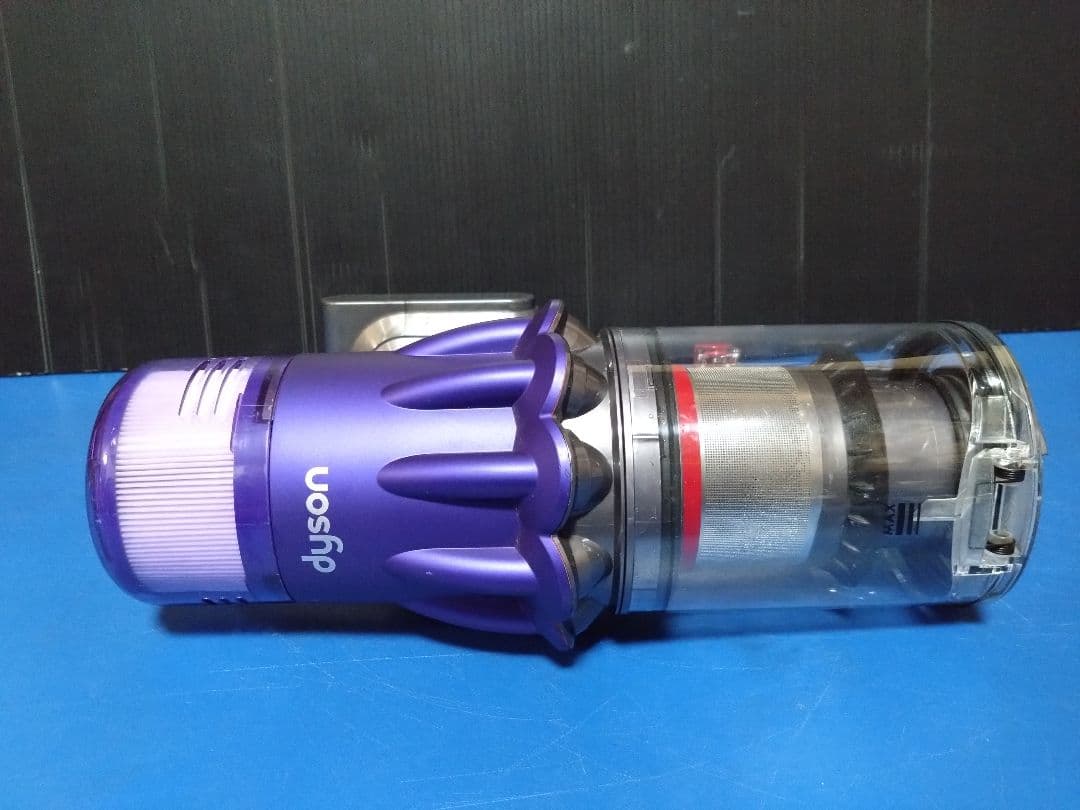 人気機種！状態良好！！dyson‼️デジタルスリムフィラフィ SV18⑤