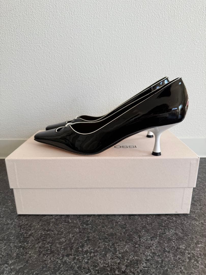 未使用　Sergio Rossi エナメル　パンプス　黒×白