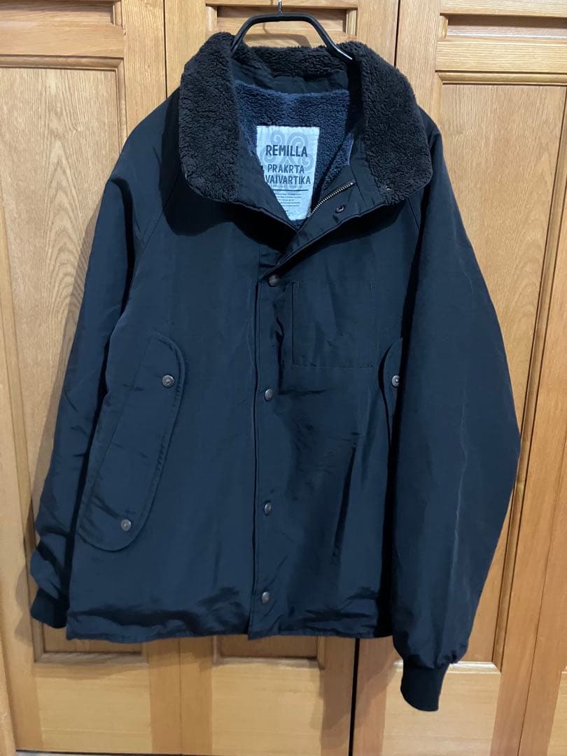 ブラック ナイロン ジャンパー ファー付き襟