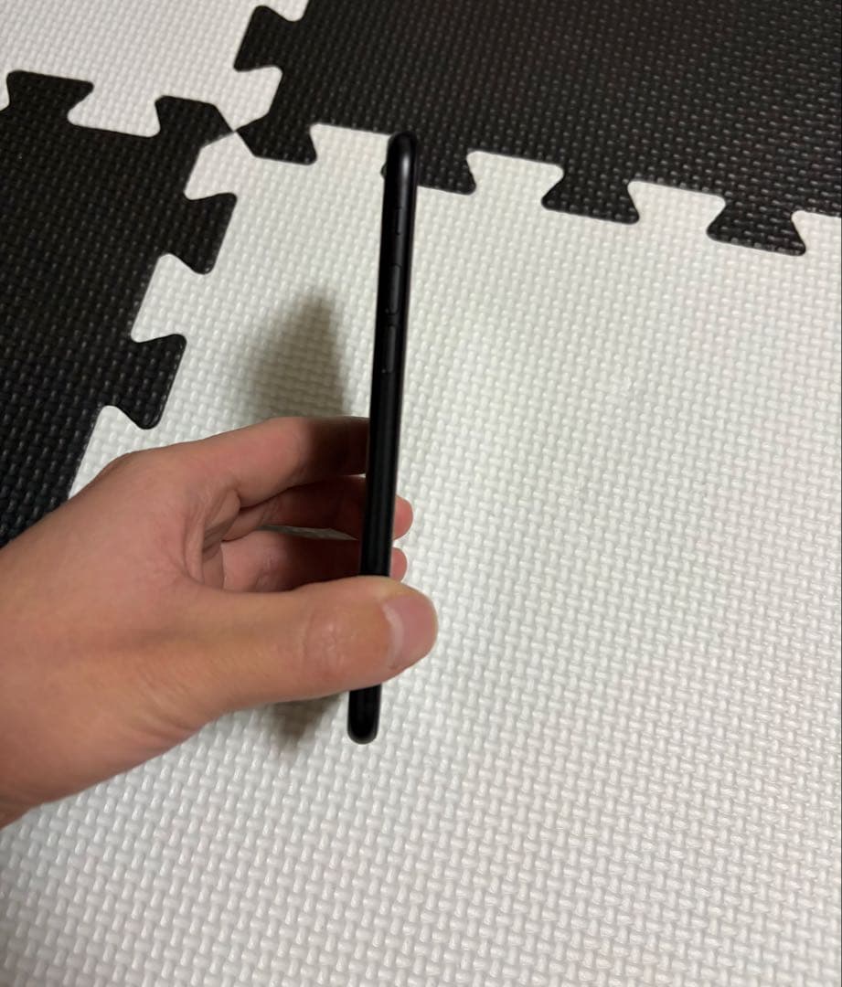 iPhone se 第2世代　本体のみ