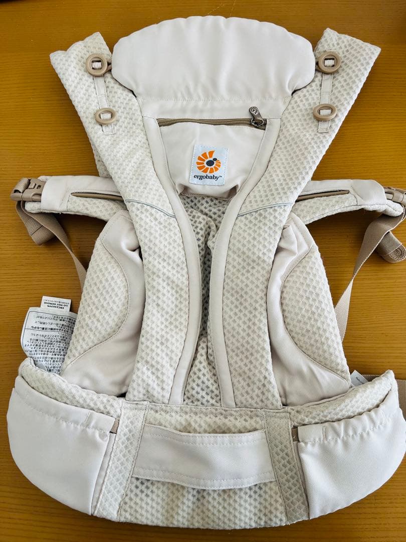 美品ergobaby OMNI breeze 抱っこひもナチュラルベージュ