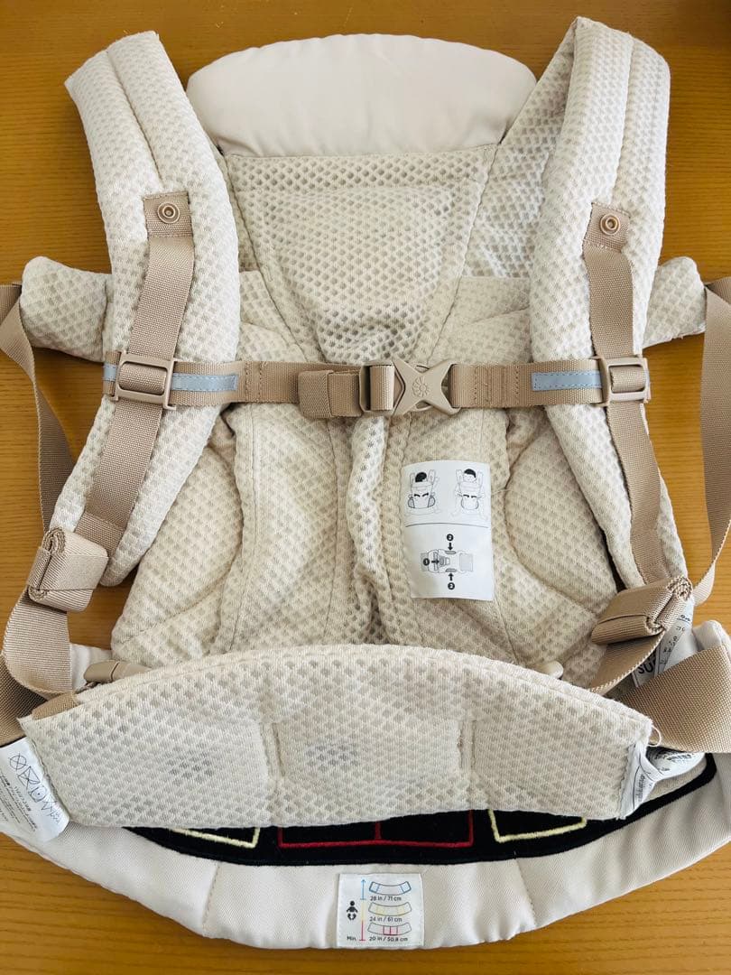 美品ergobaby OMNI breeze 抱っこひもナチュラルベージュ