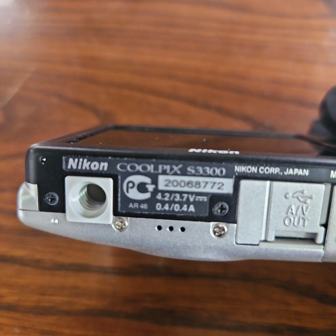 Nikon COOLPIX S3300 デジタルカメラLUMIXカメラ。２台