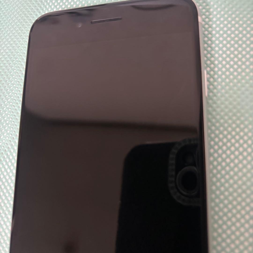 Apple iPhone SE (第2世代) ホワイト 4.7インチ