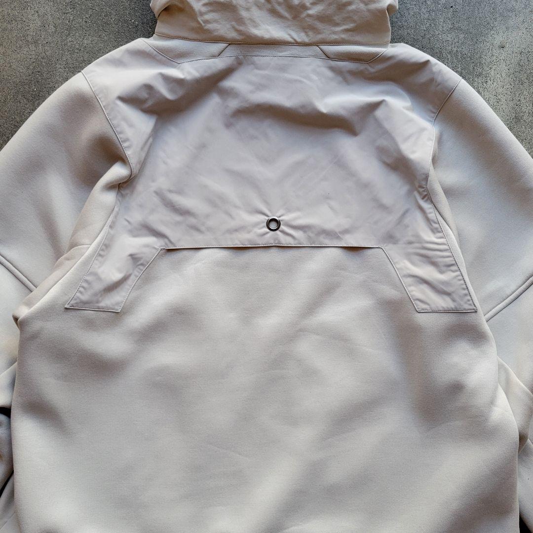 ぴのこ様MAISON SPECIAL テック素材コンビネーションプルオーバー