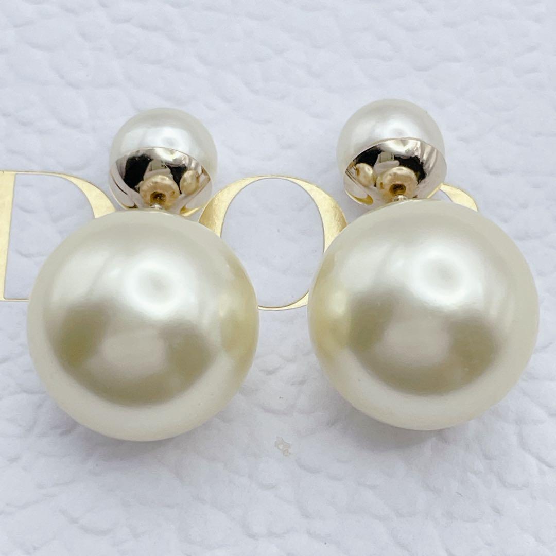 Christian Dior ピアス　パール　トライバル　ゴールド　ディオール