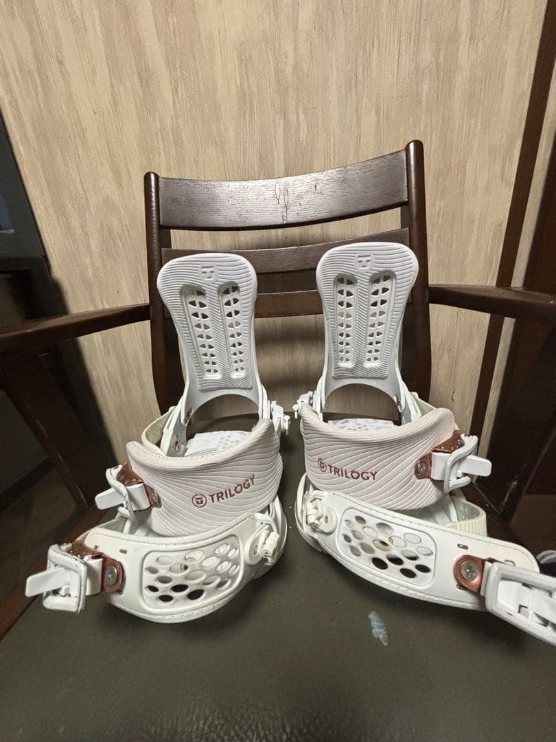 UNION TRILOGY スノーボードビンディング ホワイト
