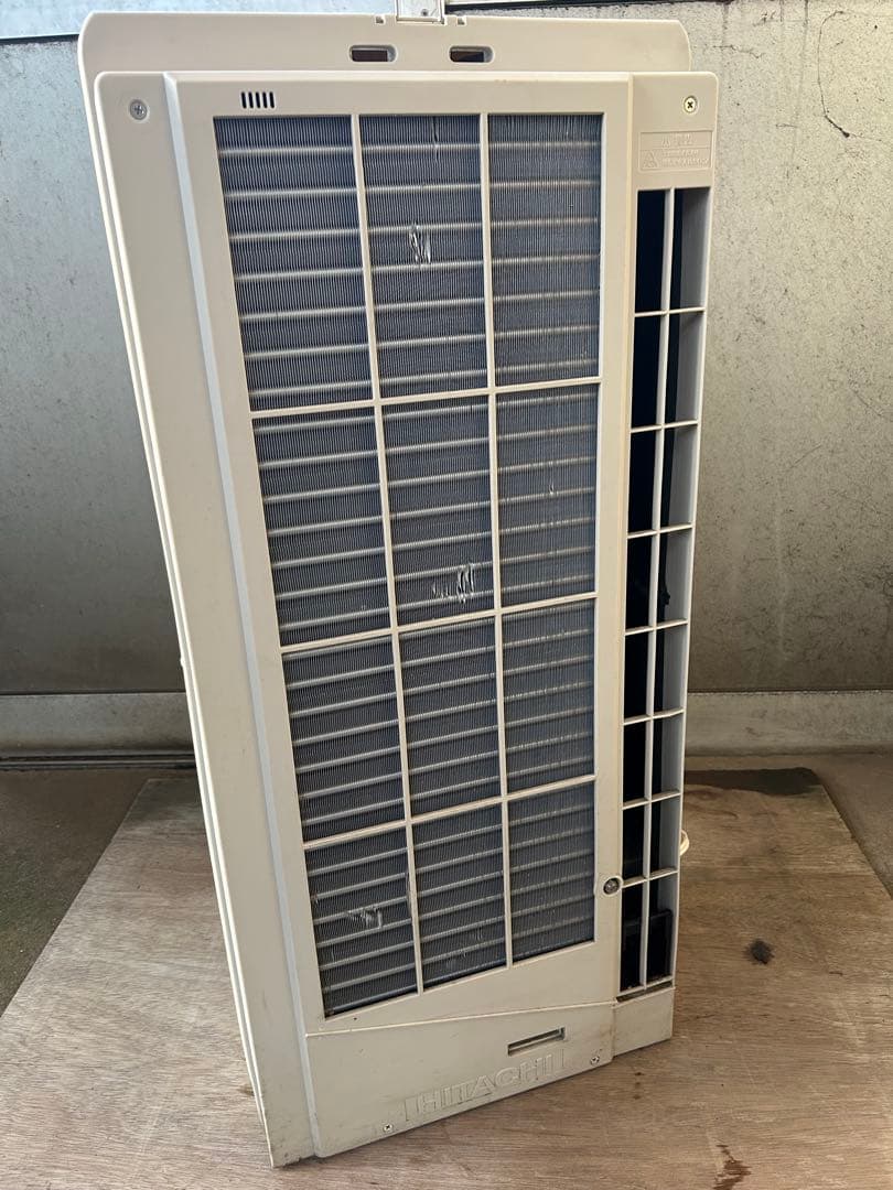 HITACHI 日立　ウィンドウエアコン　RAV-181GW 本体のみ