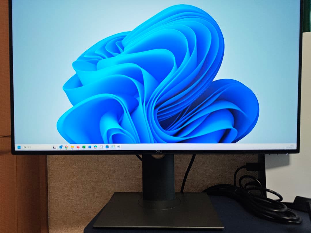 DELL 4Kモニター U2720QM