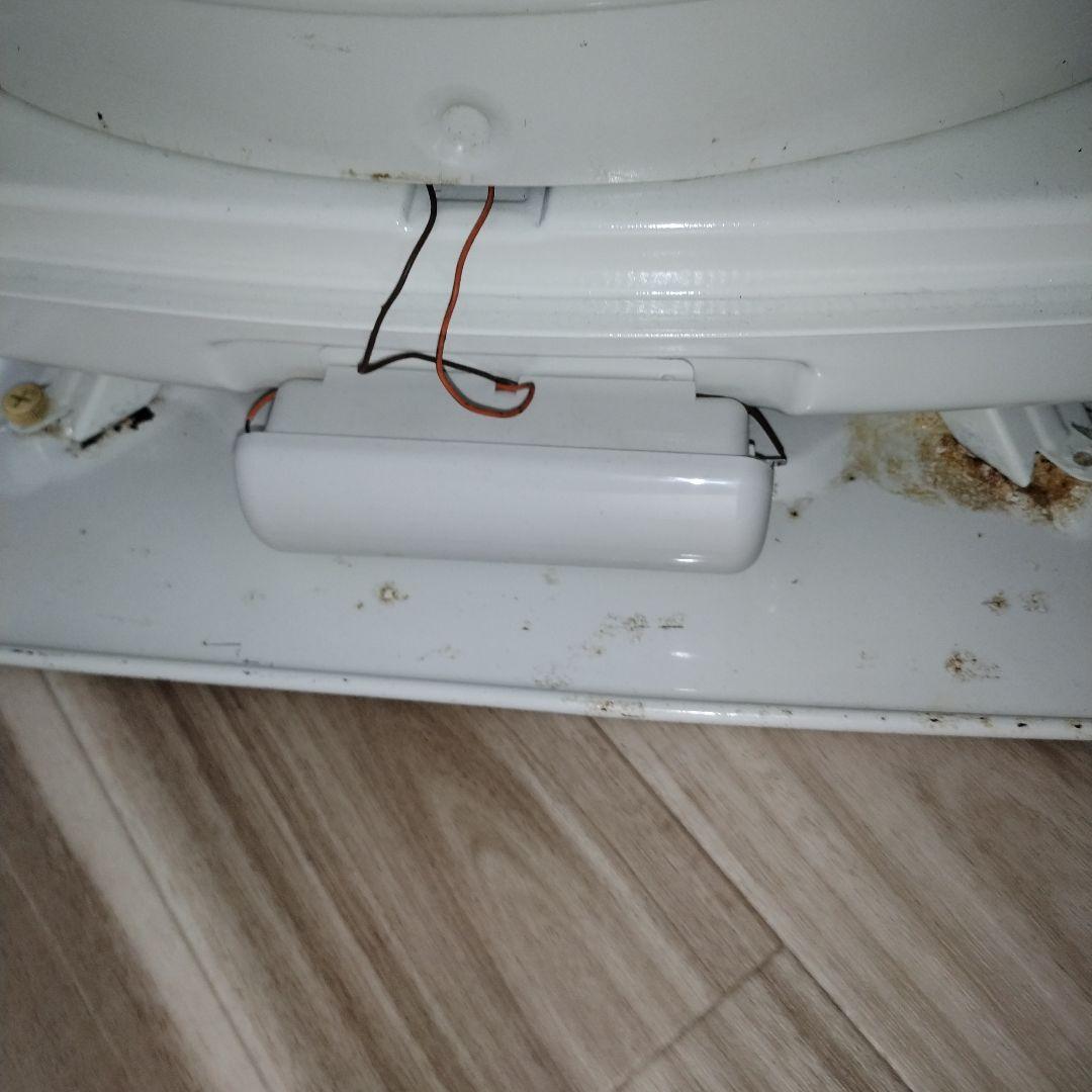 値下げ　送料無料　コロナ レトロストーブ ホワイト　　 キャンプや災害時にも活躍