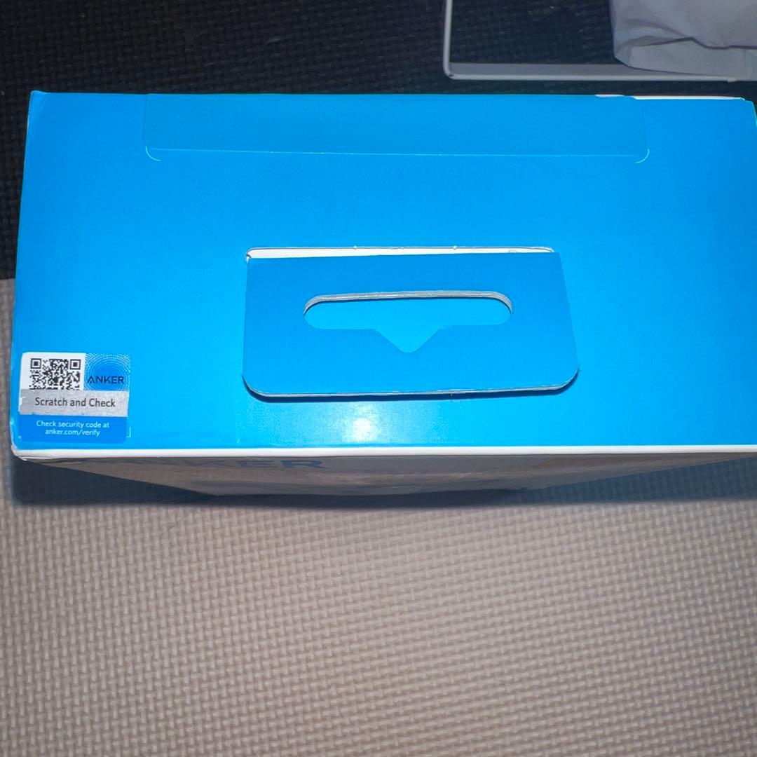 【新品未開封Anker Power Bank 25000mAh巻取り式 シルバー